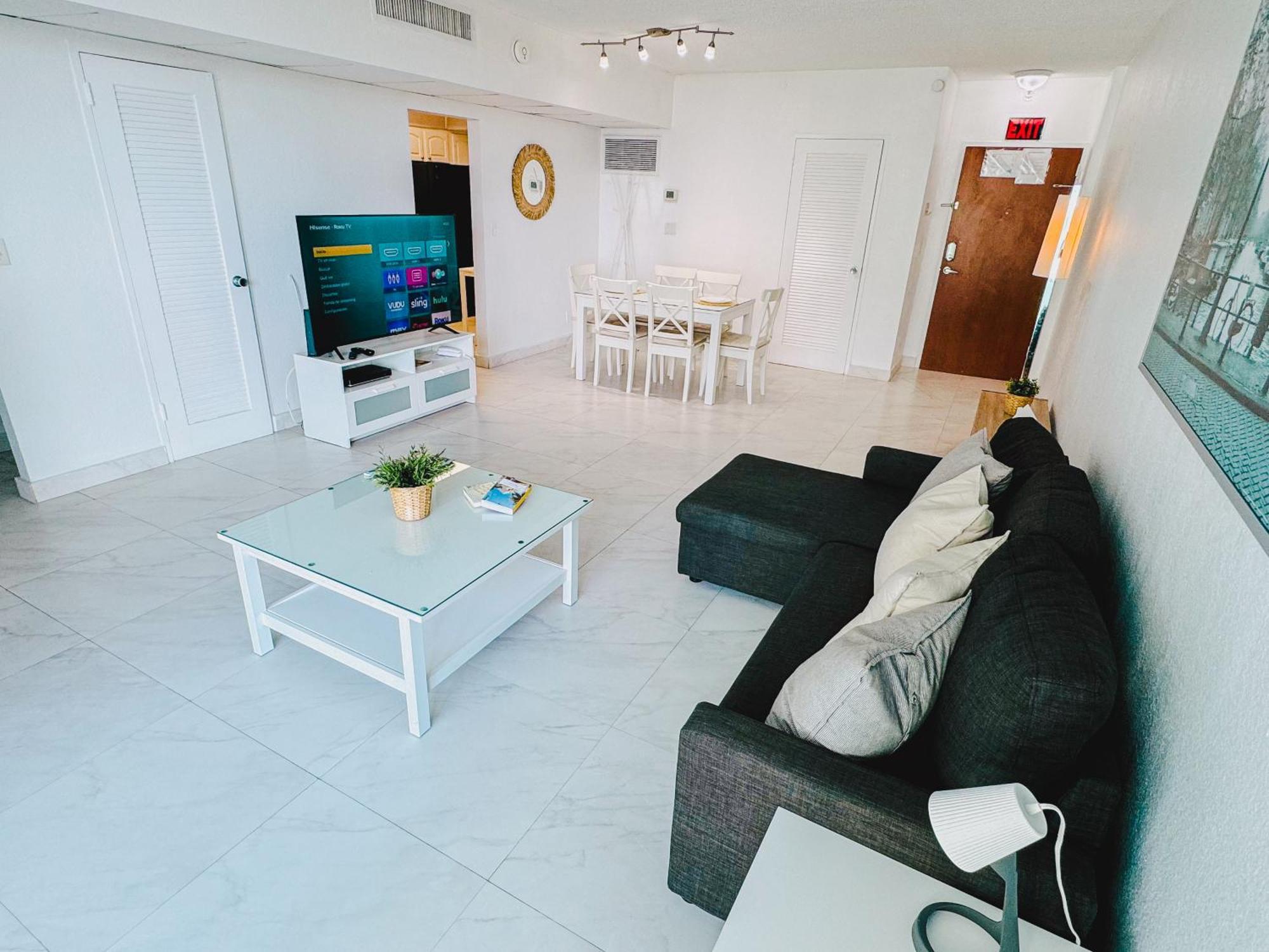 The Tides Condo On Голливуд Экстерьер фото