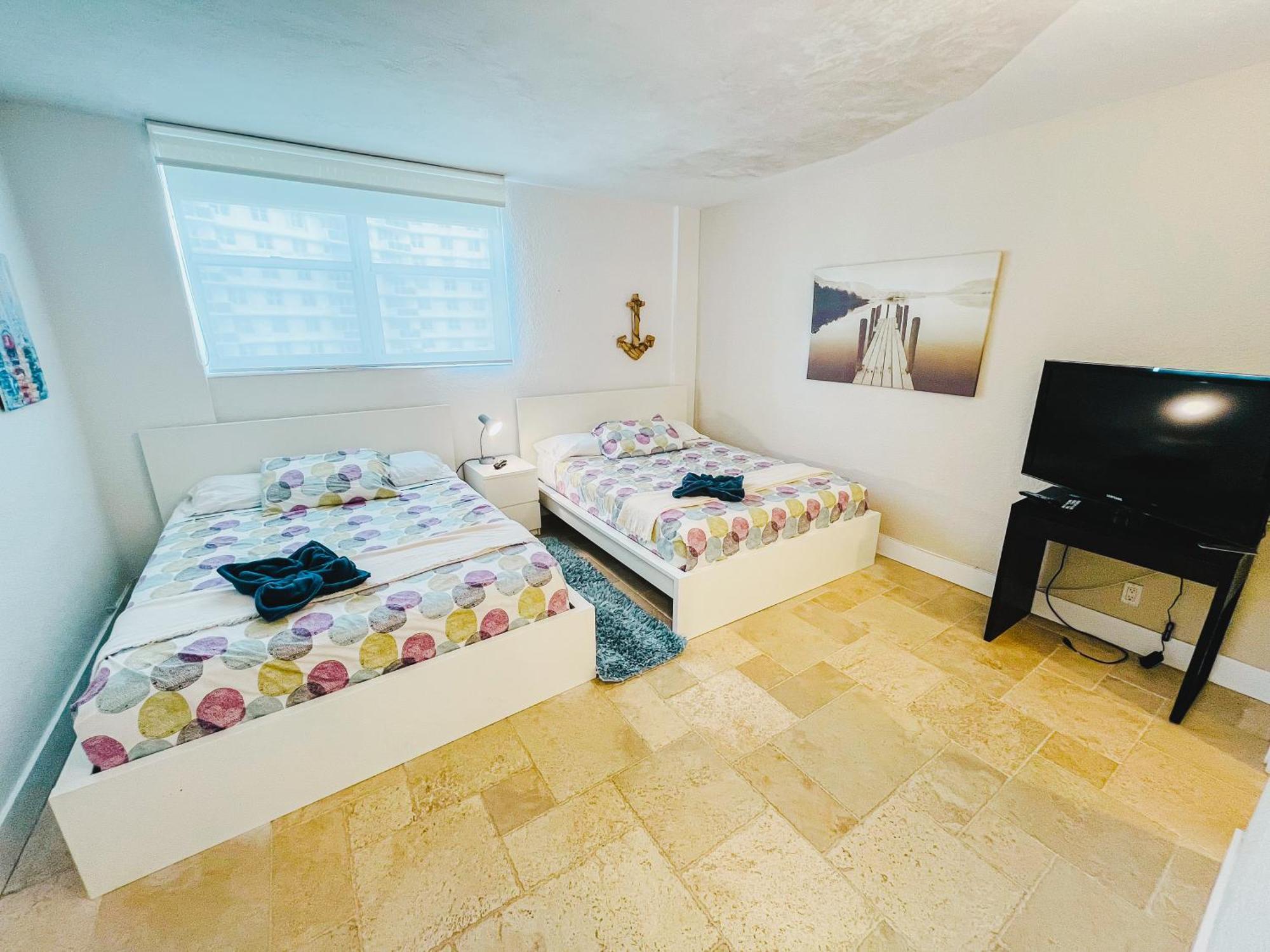 The Tides Condo On Голливуд Экстерьер фото